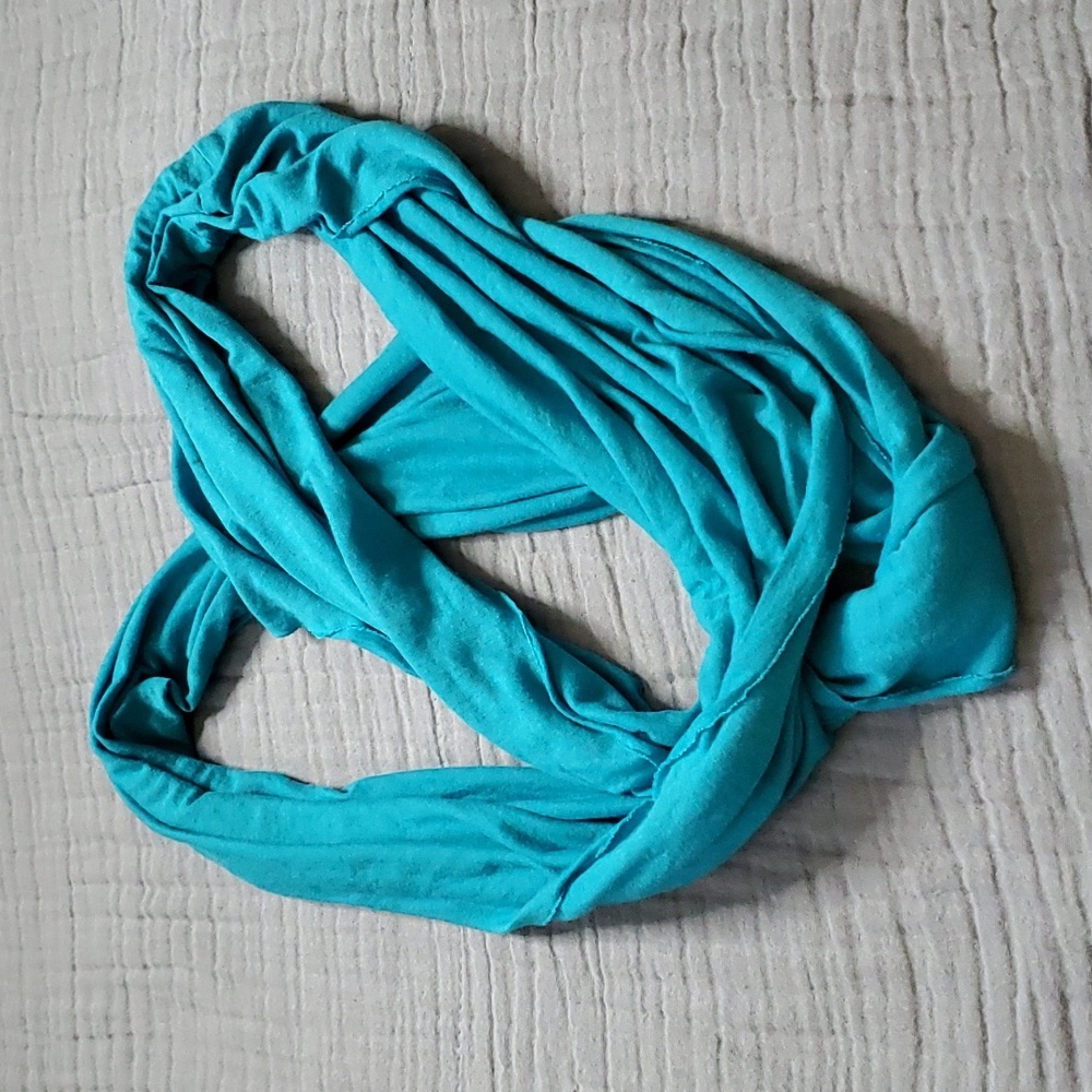 Steve Madden scarf